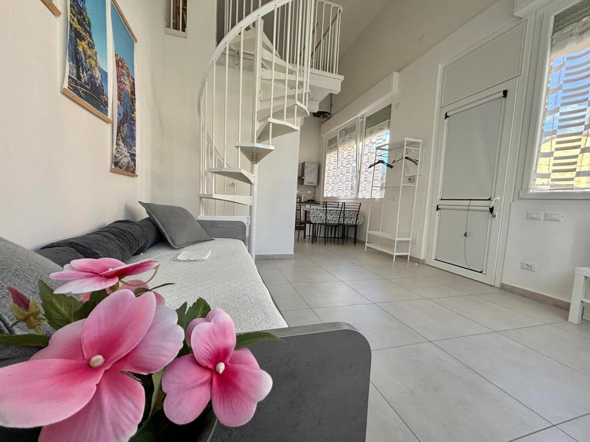 8 Lofts - Apartments - 1 La Spezia Luaran gambar